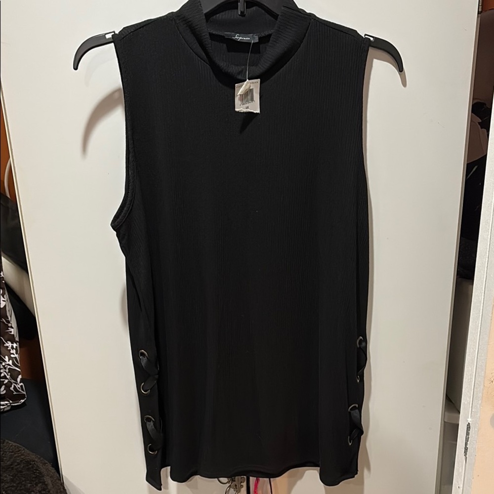Sleeveless mock turtleneck Black Top with Side Details